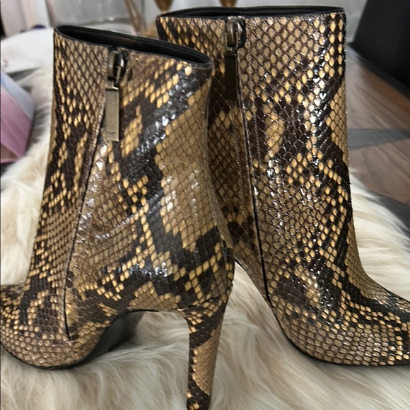 Saint Laurent. Soleado - Picture 3 of 6